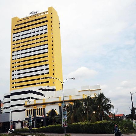The Emperor Hotel Malacca Exterior photo