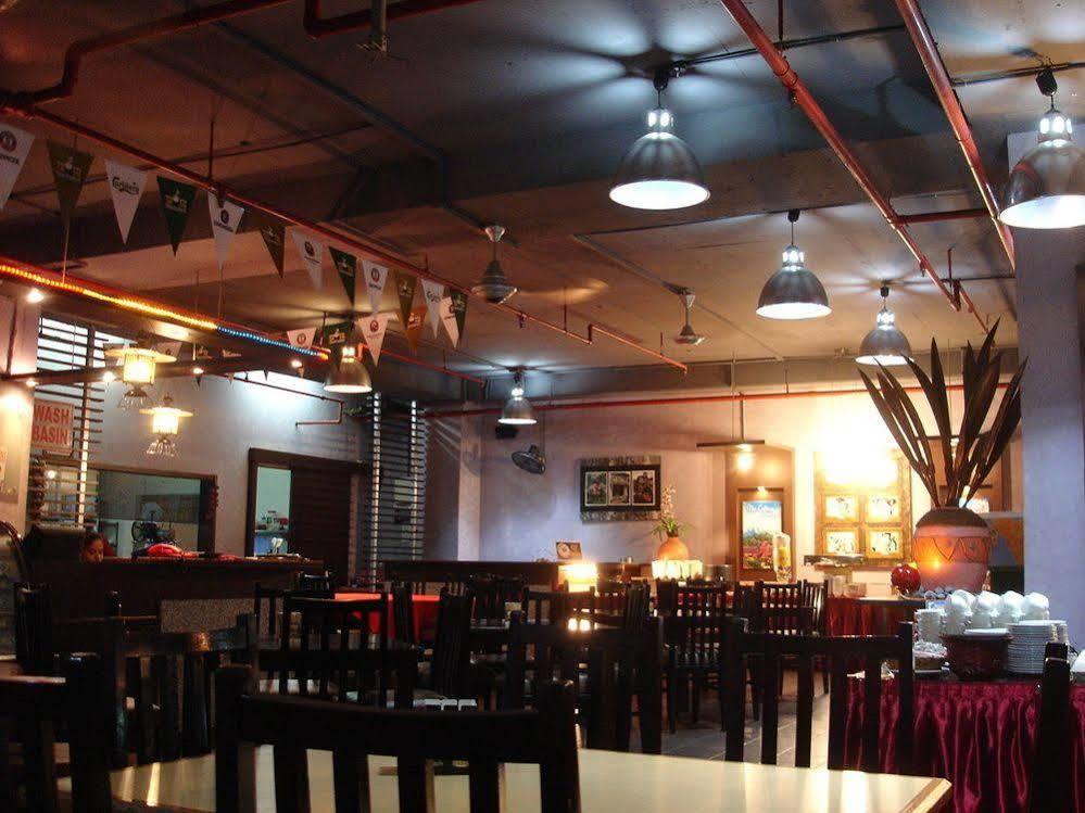 The Emperor Hotel Malacca Exterior photo